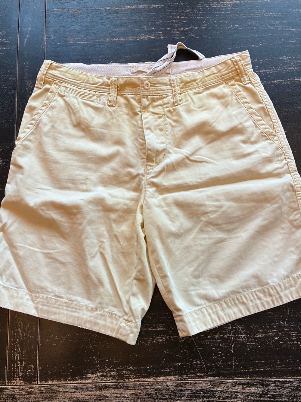 Ralph Lauren Yellow Flat-Front Men's Shorts size 34 but fits like 36